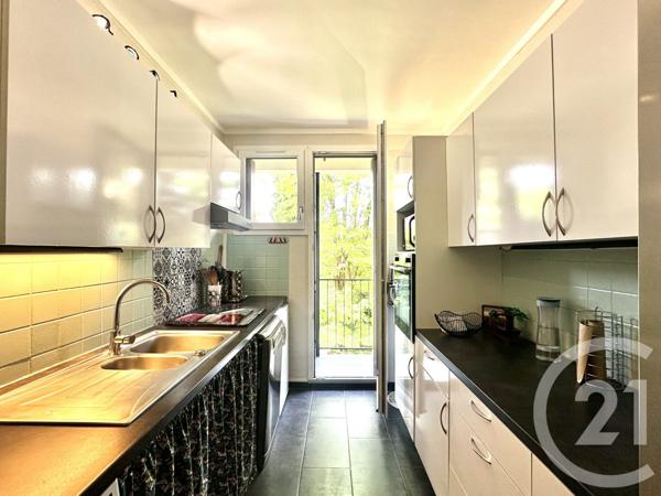 Appartement F5 à vendre  5 pièces - 95,27 m2 ST GERMAIN EN LAYE - 78
