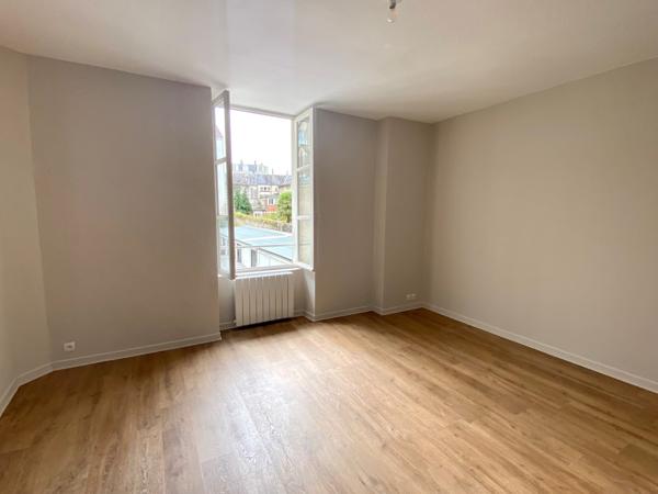 Appartement 2 pièces - PLATEAU Poitiers (86000)