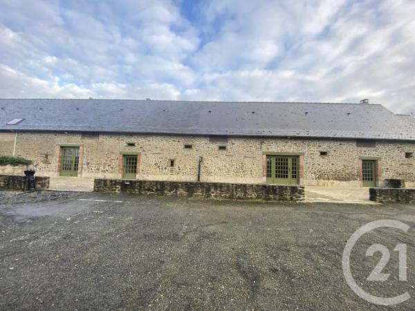 Maison à vendre  13 pièces - 441,85 m2 QUELAINES ST GAULT - 53