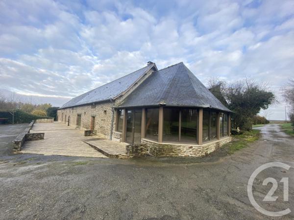 Maison à vendre  13 pièces - 441,85 m2 QUELAINES ST GAULT - 53