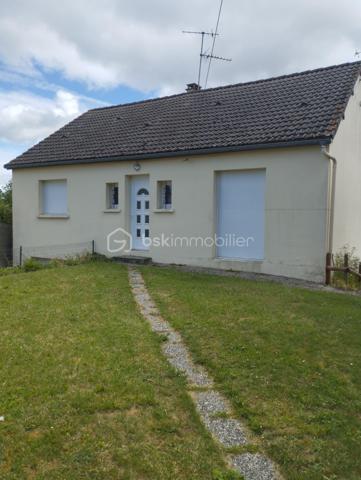BSK IMMOBILIER est heureux de vous présenter cette maison de plain-pied habitable immédiatement régulièrement entretenue à quelques dizaines de mètres du centre-ville.
La maison se compose en rez-de-chaussée d'une entrée avec placard intégré, d'une cuisine aménagée et équipée, d'une chambre avec placard intégré fait sur mesure, d'un bureau ou espace nuit, d'une salle d'eau, d'un WC indépendant et d'un séjour-salon.
Vous pourrez accéder au sous-sol par une porte de garage électrique et fonctionnel. Au sous-sol vous disposerez d'un grand garage avec fosse de mécanique, d'une buanderie, d'un cellier, d'une chambre d'appoint, et d'un accès à une grande véranda en alu et double vitrage.
Vous pourrez également profiter d'un bel espace extérieur entretenu avec une dépendance pleine de charme avec beaucoup de potentiel.
Enfin, en plus de toutes ces prestations, vous pourrez disposer d'un autre espace extérieur indépendant pour une surface d'environ 437 m².
Vous voulez visiter, alors n'hésitez plus contactez-moi !!!