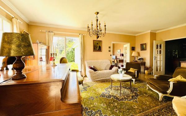 Maison à vendre    5 pièces • 182 m2 Dardilly