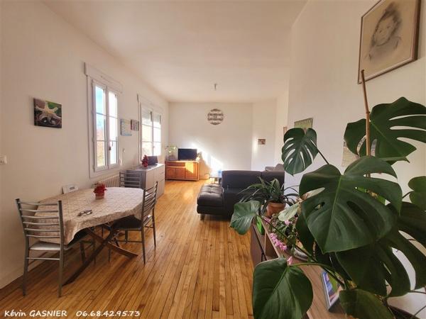 L'ISLE D'ESPAGNAC (16340) : Maison de 82m2 avec jardin clos et garage