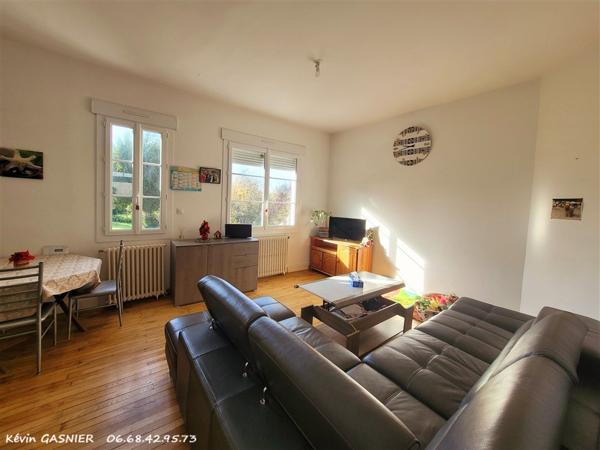 L'ISLE D'ESPAGNAC (16340) : Maison de 82m2 avec jardin clos et garage