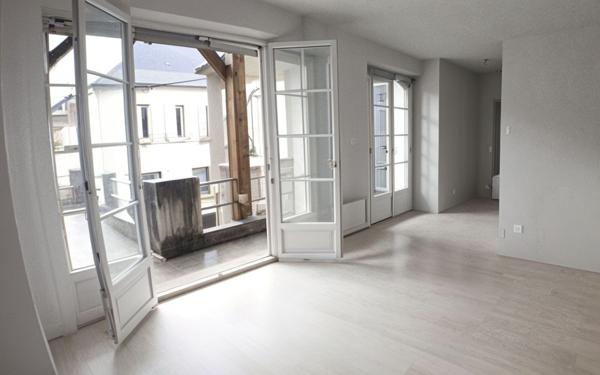 Appartement à vendre    3 pièces • 74,34 m2 Nay