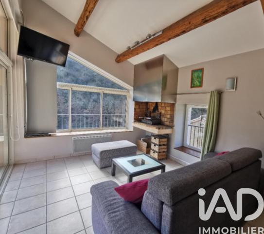 Immeuble à vendre 181 m² Avène