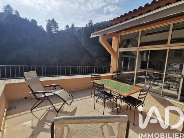 Immeuble à vendre 181 m² Avène