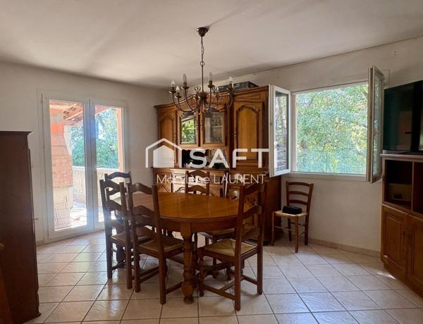 4 chambres ;cadre champêtre , piscine, double garage