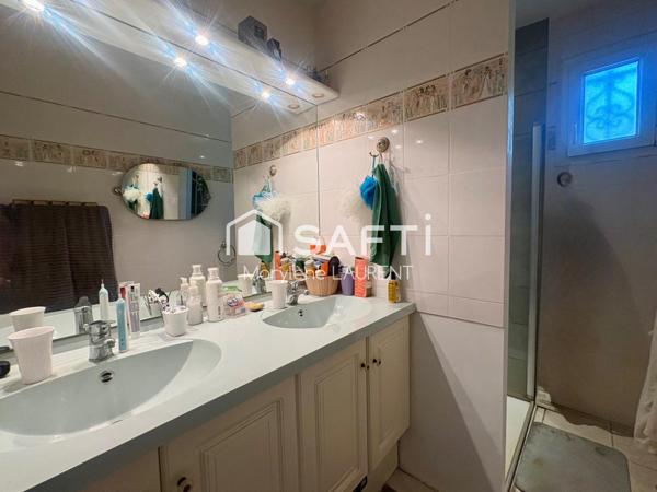 4 chambres ;cadre champêtre , piscine, double garage