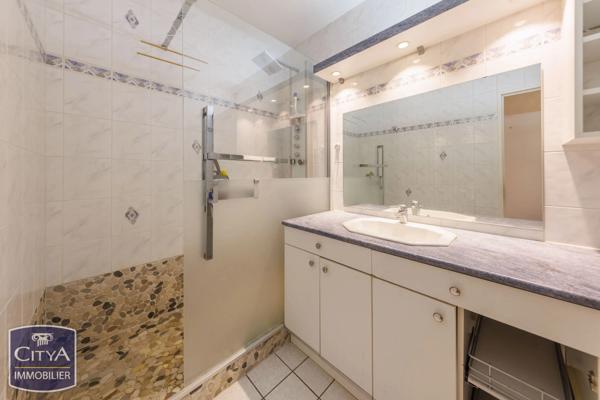 Appartement à vendre 5 pièces 93.43m² Clermont-Ferrand (63000)