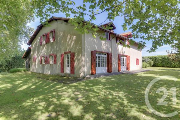 Maison à vendre  11 pièces - 328,90 m2 ST MARTIN DE HINX - 40