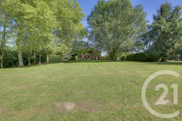 Maison à vendre  11 pièces - 328,90 m2 ST MARTIN DE HINX - 40