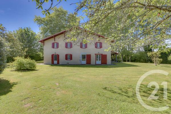 Maison à vendre  11 pièces - 328,90 m2 ST MARTIN DE HINX - 40