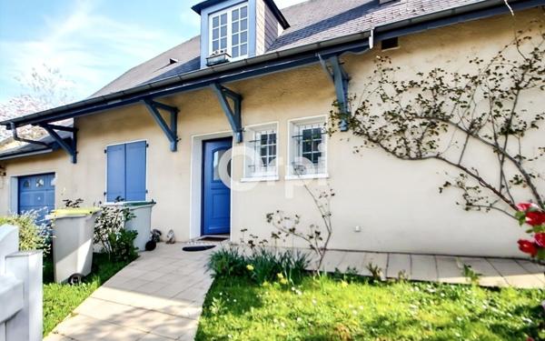 Maison à vendre    5 pièces • 181 m2 Oloron-Sainte-Marie