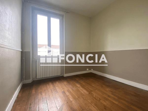 Location Appartement 3 pièces 54.1 m² - 59 AVENUE DE LA LIBERATION Poitiers 86000