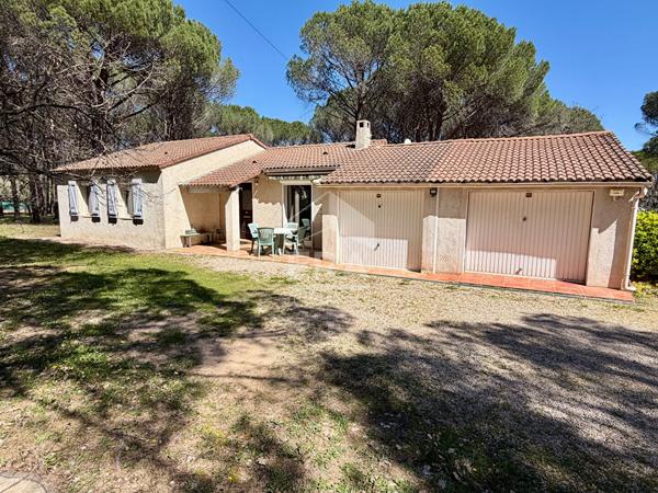 Maison 4 pièces à vendre à Vidauban - Terrain de 2500 m²