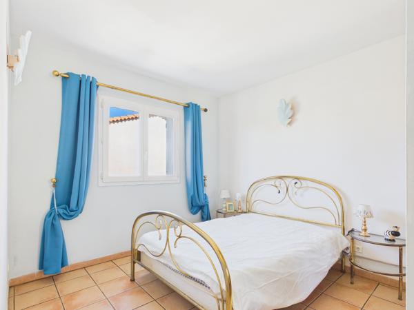 BANDOL – Villa familiale de 153 m² avec 3 chambres, appartement T2 indépendant et grand garage