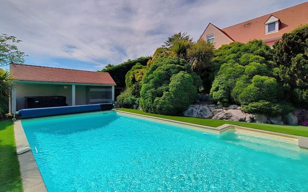 Maison à vendre    5 pièces •  Serres-Castet