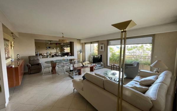 Appartement à vendre    4 pièces • 118 m2 La Varenne - Saint-Maur-des-Fossés