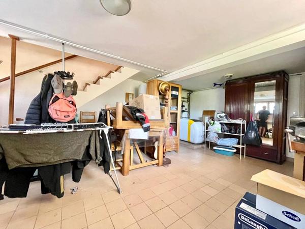 Aix'Plore immobilier vous propose cette maison de 5 pièces.