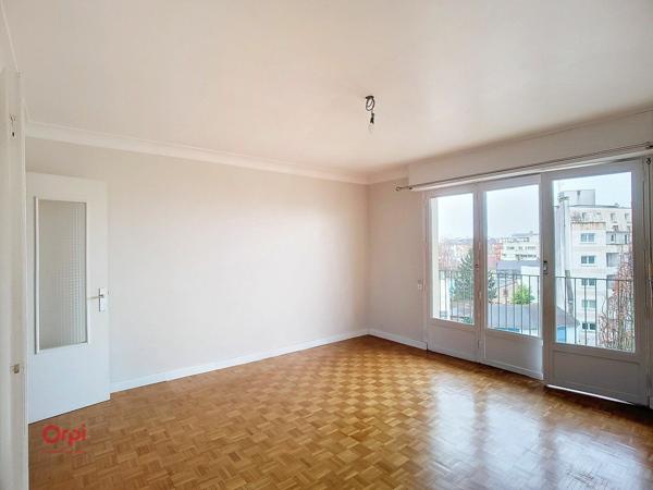 Appartement à louer    3 pièces • 79,47 m2 Rezé