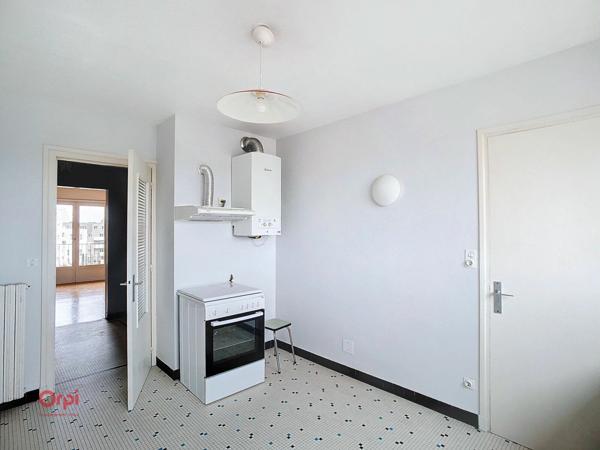 Appartement à louer    3 pièces • 79,47 m2 Rezé