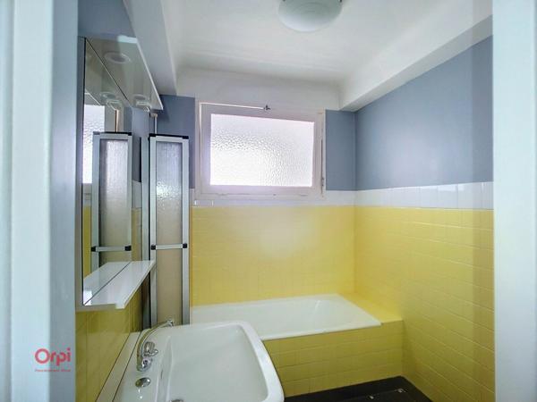 Appartement à louer    3 pièces • 79,47 m2 Rezé