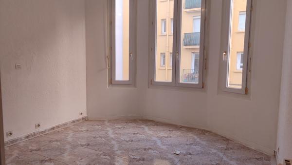 Appartement spacieux et lumineux faibles charges de copropriétés