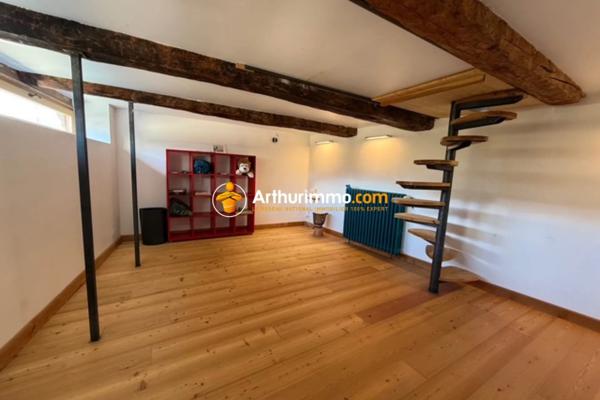 Vente                                                      Maison de village
                        
                                         230 m2                     à Eygliers