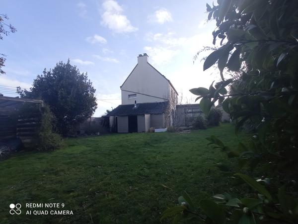Maison de charme - 180 m2 avec garage - jardin , Bono