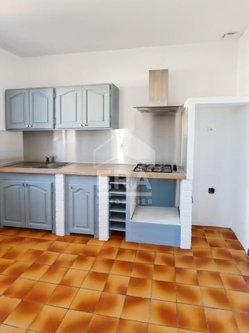 Maison divisée en 2 appartements ? Secteur recherché de Vitrolles Nord