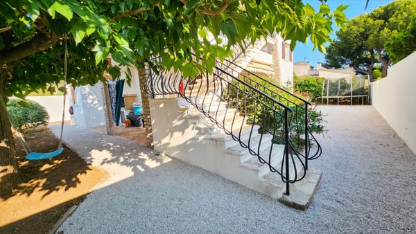 Maison divisée en 2 appartements ? Secteur recherché de Vitrolles Nord