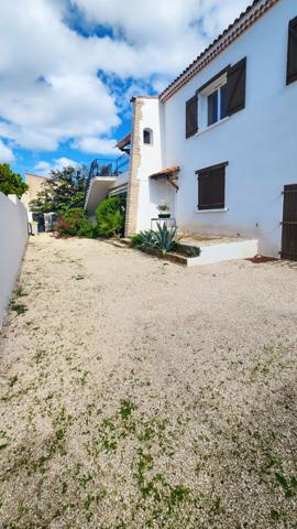 Maison divisée en 2 appartements ? Secteur recherché de Vitrolles Nord