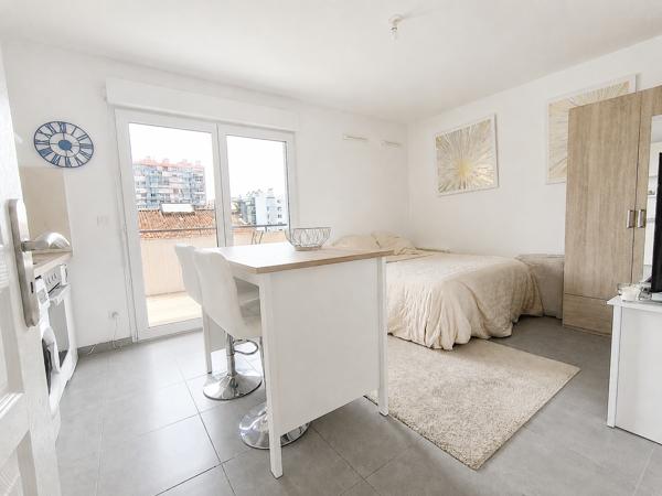 Appartement
         1 pièce
        - 37 m² 138 000 € *
