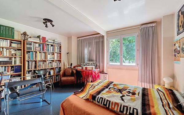 Appartement à vendre    2 pièces • 42,74 m2 Suresnes