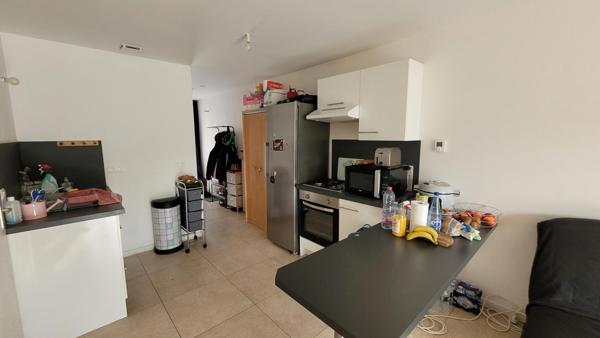 Ensemble de 2 maisons individuelles, 3 chambres chacunes, jardin, stationnement