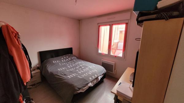 Ensemble de 2 maisons individuelles, 3 chambres chacunes, jardin, stationnement