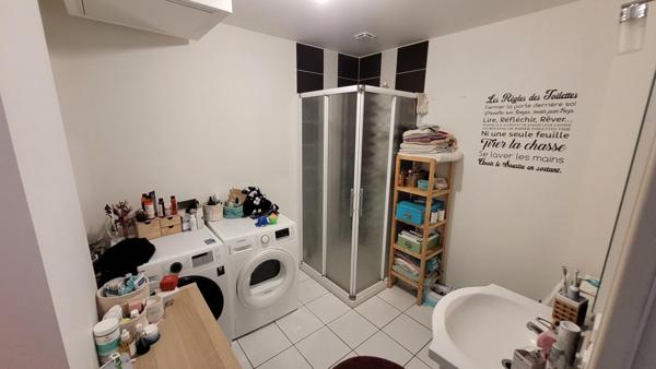 Ensemble de 2 maisons individuelles, 3 chambres chacunes, jardin, stationnement