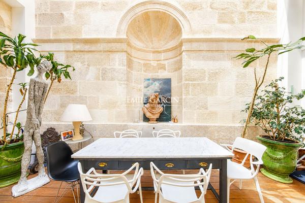 À vendre - Appartement  avec balcon - Bordeaux centre