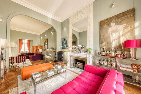 À vendre - Appartement  avec balcon - Bordeaux centre