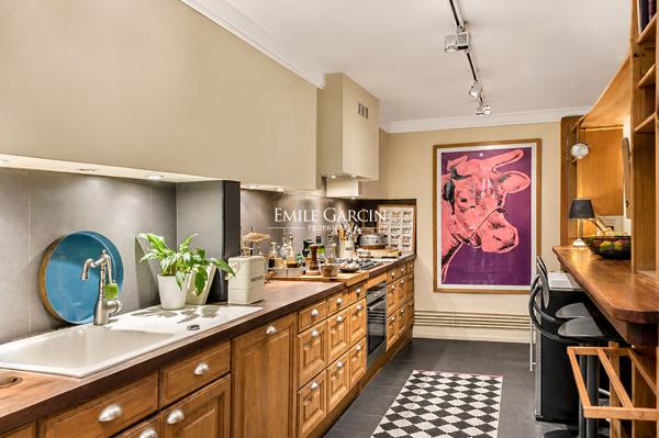 À vendre - Appartement  avec balcon - Bordeaux centre