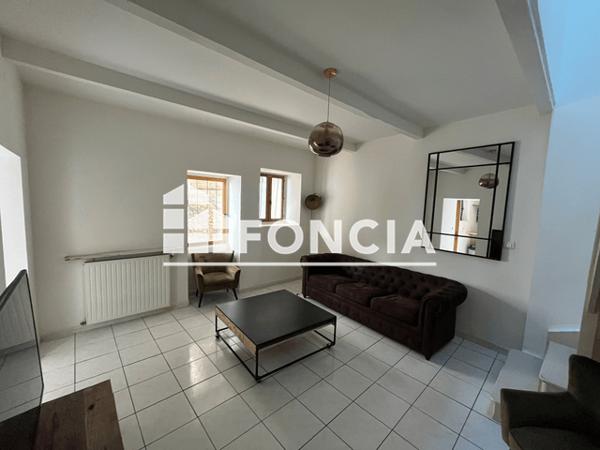 Location Appartement meublé 3 pièces 76.06 m² - 26 RUE ROBERT Nimes 30000