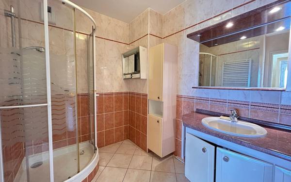 Appartement à vendre    3 pièces • 79,12 m2 Chassieu