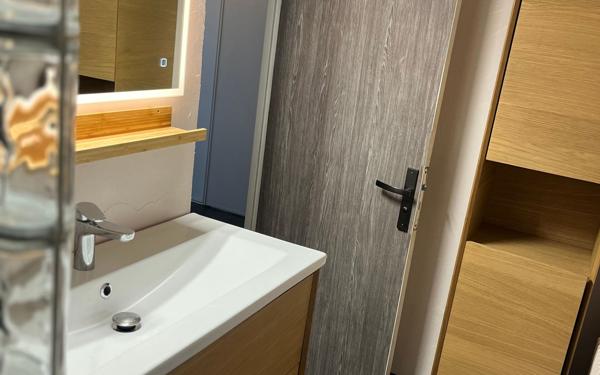 Appartement à louer    2 pièces •  Champagne-au-Mont-d'Or