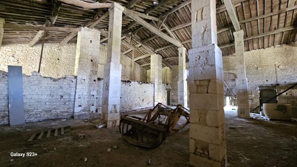 Ancienne - 4 pièces - 430 m²