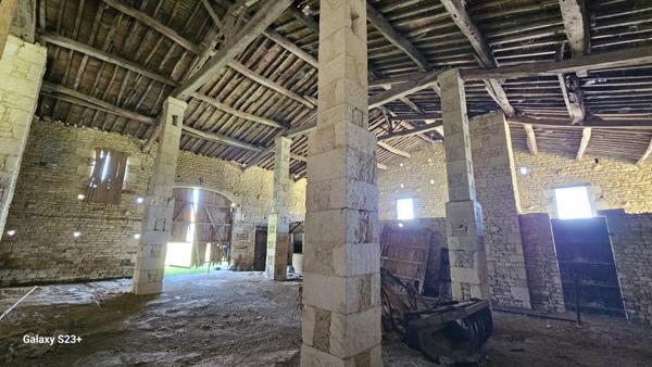 Ancienne - 4 pièces - 430 m²