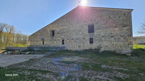 Ancienne - 4 pièces - 430 m²