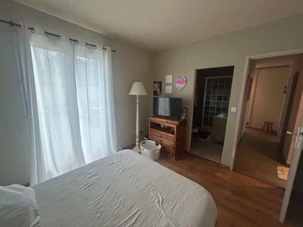 Maison avec piscine et double garage à Carcassonne