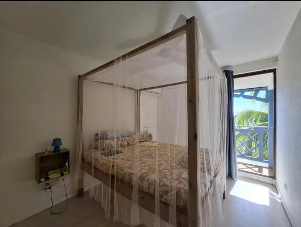 À LOUER – Maison mitoyenne T5 – Quartier Les Hauts de Maniba – Case-Pilote