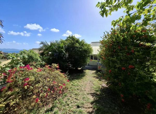 À LOUER – Maison mitoyenne T5 – Quartier Les Hauts de Maniba – Case-Pilote